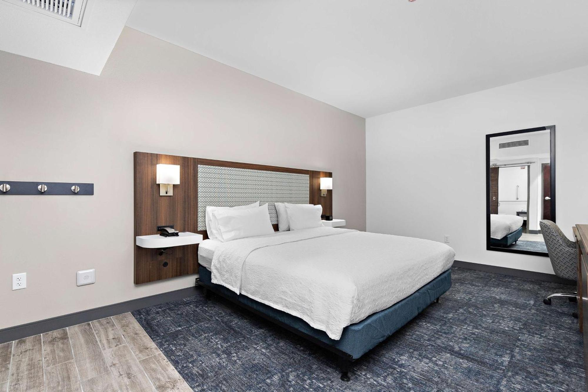 Hampton Inn Kansas City - Downtown Financial District Zewnętrze zdjęcie
