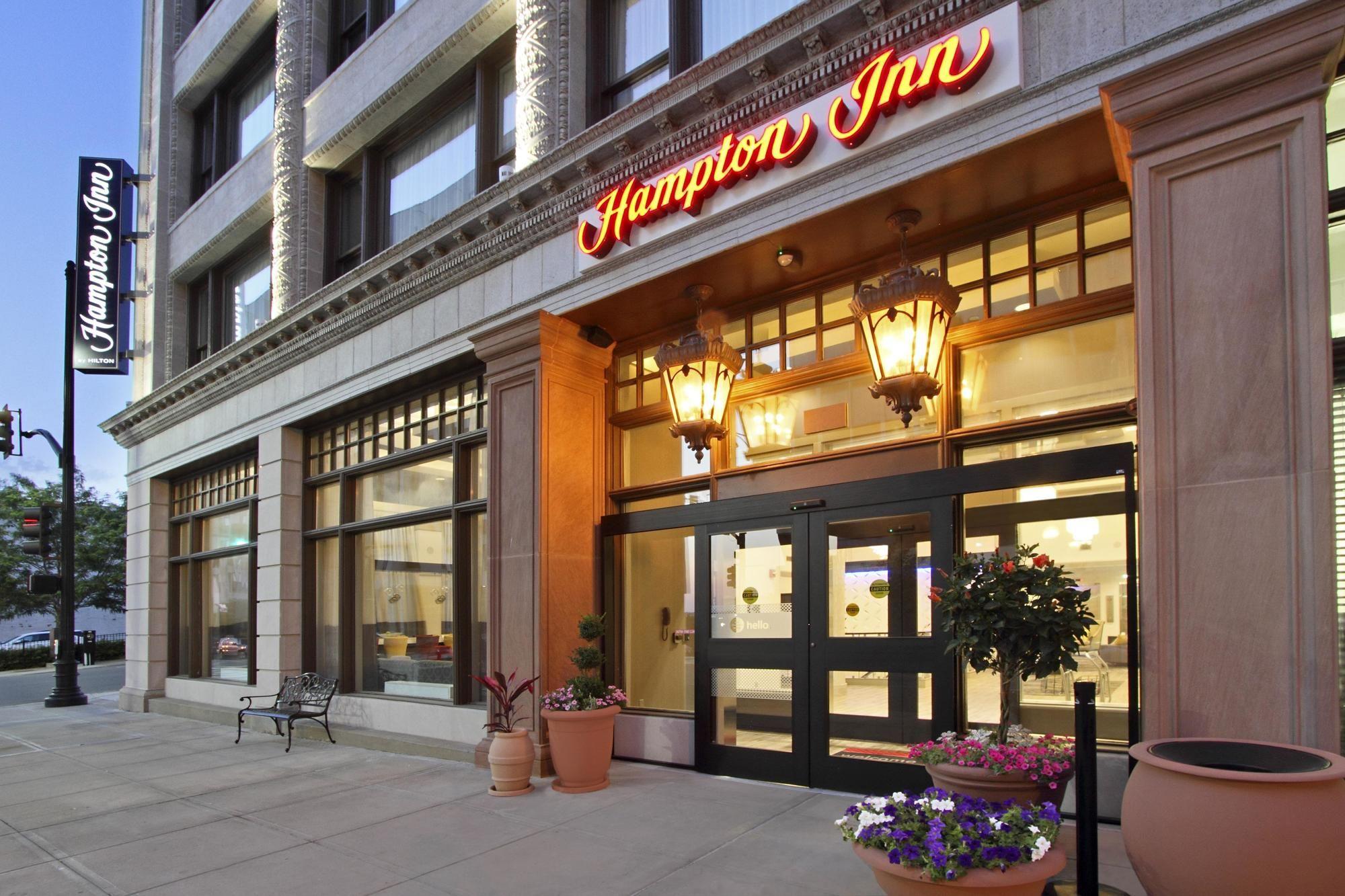 Hampton Inn Kansas City - Downtown Financial District Zewnętrze zdjęcie